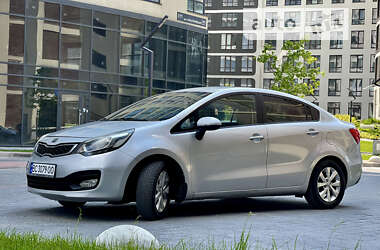 Седан Kia Rio 2012 в 