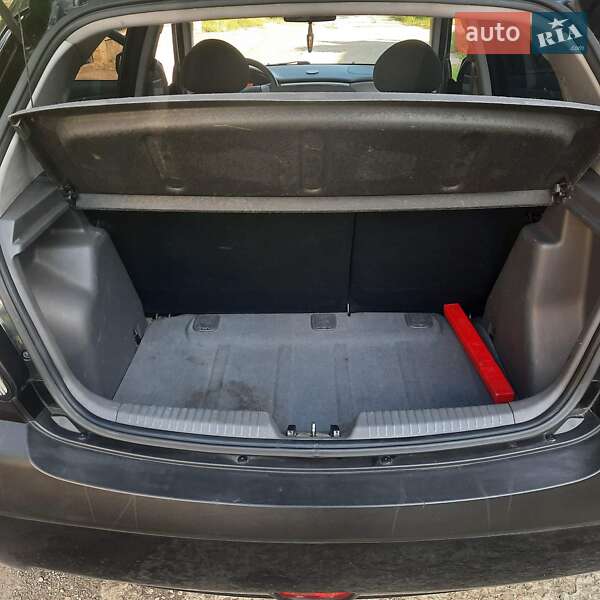 Хэтчбек Kia Rio 2008 в Ивано-Франковске