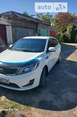 Седан Kia Rio 2012 в Вознесенске