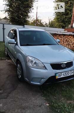 Седан Kia Rio 2008 в Летичіві