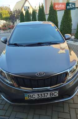 Седан Kia Rio 2012 в Дрогобыче