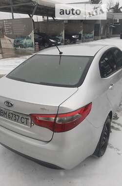 Седан Kia Rio 2012 в Сумах