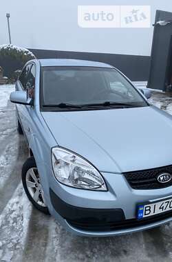 Хэтчбек Kia Rio 2008 в Полтаве