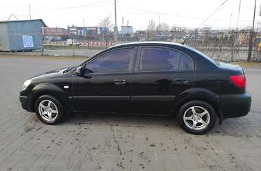 Седан Kia Rio 2006 в Києві