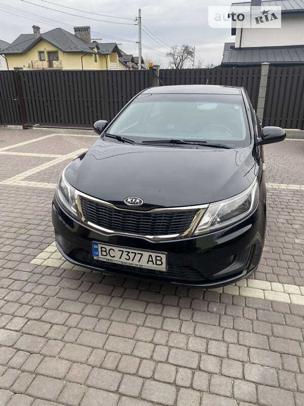 Седан Kia Rio 2012 в Львове