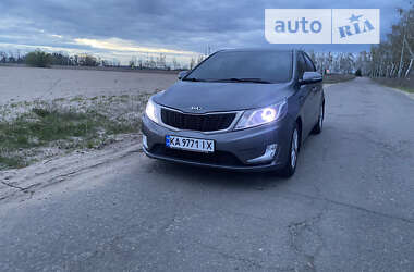 Седан Kia Rio 2013 в Киеве