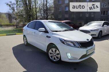 Седан Kia Rio 2012 в Харкові