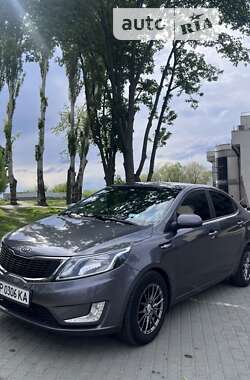 Седан Kia Rio 2012 в Запорожье