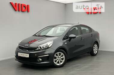 Седан Kia Rio 2017 в Киеве