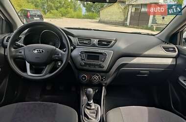 Седан Kia Rio 2013 в Кременчуге