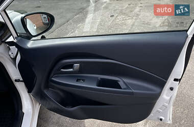 Седан Kia Rio 2017 в 