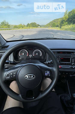 Хетчбек Kia Rio 2010 в Чорткові