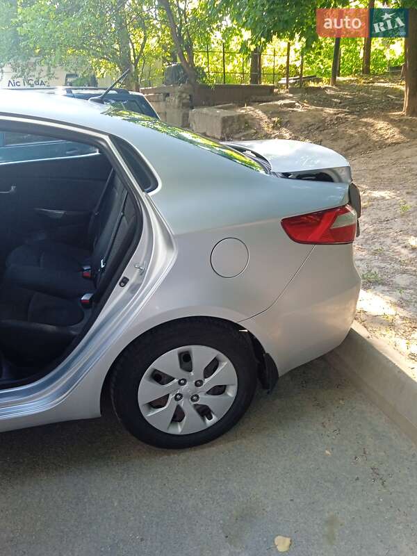 Седан Kia Rio 2012 в Харкові