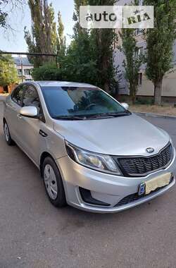 Седан Kia Rio 2013 в Миколаєві