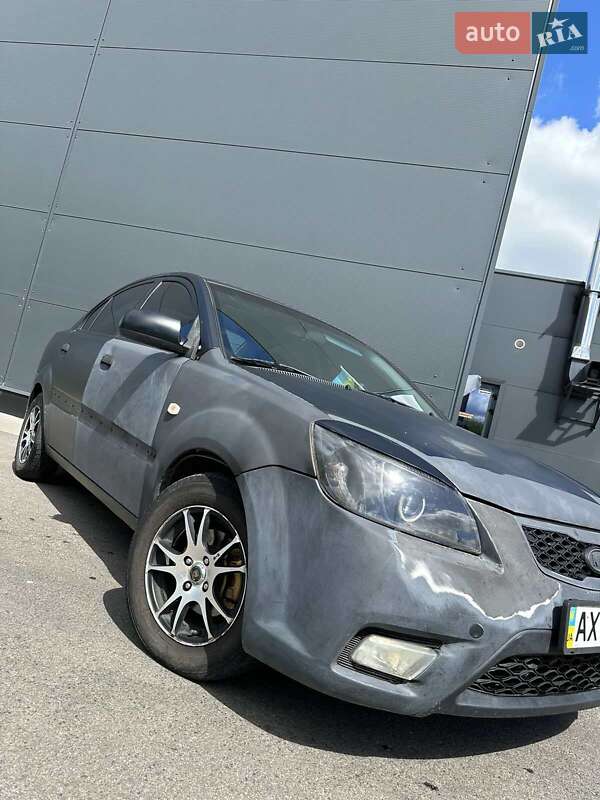 Седан Kia Rio 2011 в Харкові