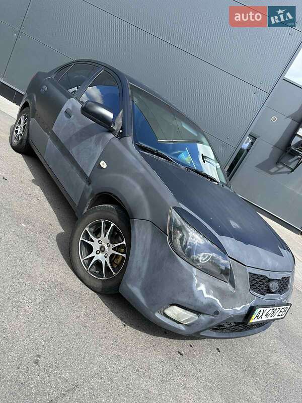 Седан Kia Rio 2011 в Харкові
