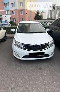 Седан Kia Rio 2013 в Києві