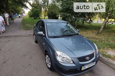 Седан Kia Rio 2008 в Львові