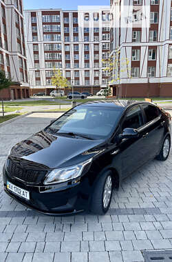 Седан Kia Rio 2012 в Ивано-Франковске