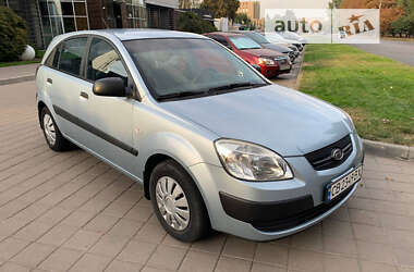 Хетчбек Kia Rio 2008 в Черкасах