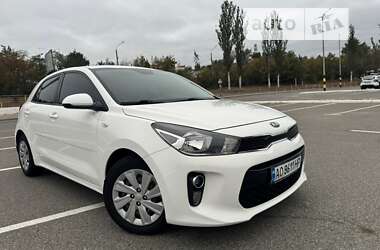 Хэтчбек Kia Rio 2018 в Киеве