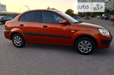 Седан Kia Rio 2007 в Запоріжжі