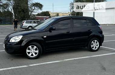 Хэтчбек Kia Rio 2008 в Черноморске