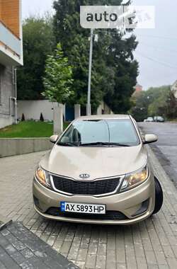 Седан Kia Rio 2012 в Львове