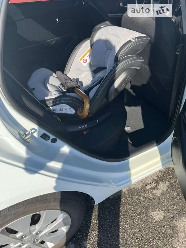 Седан Kia Rio 2012 в Києві