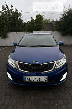 Седан Kia Rio 2011 в Кривом Роге