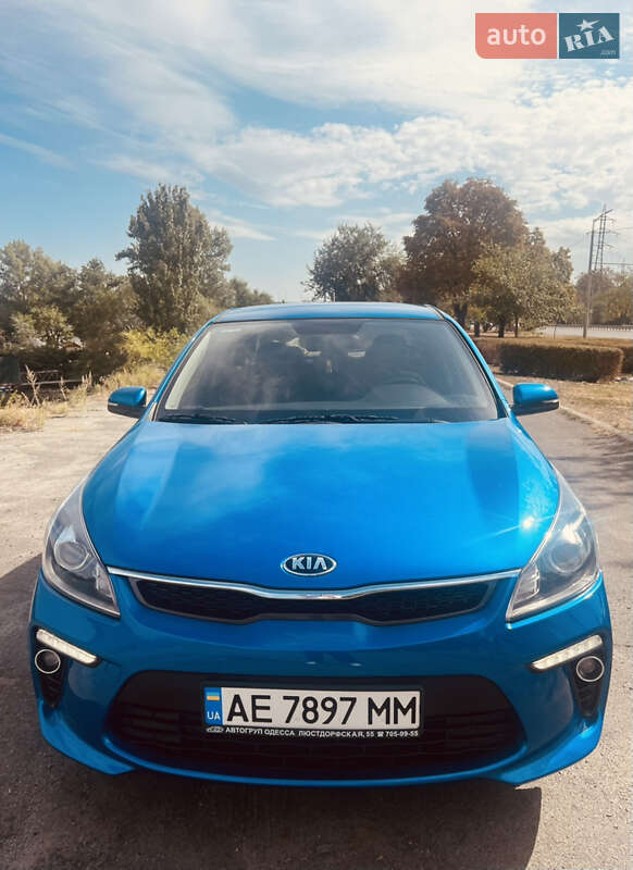 Седан Kia Rio 2018 в Днепре