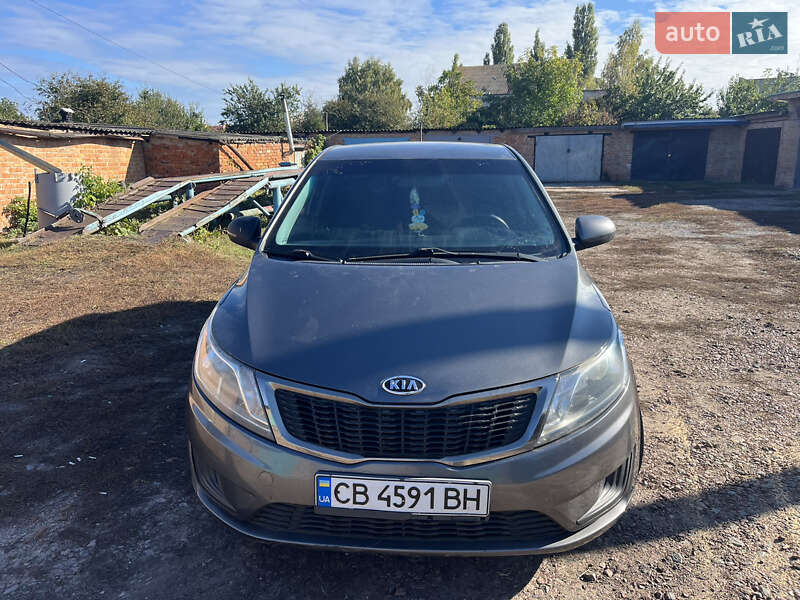 Хэтчбек Kia Rio 2012 в 