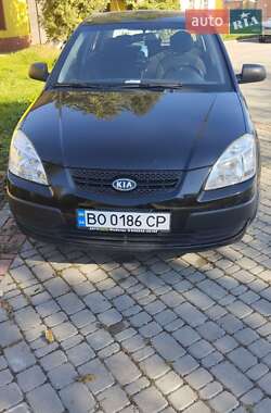 Хетчбек Kia Rio 2009 в Тернополі