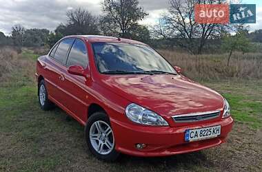 Седан Kia Rio 2002 в Черкассах