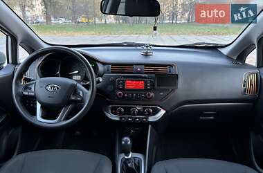 Хетчбек Kia Rio 2011 в Львові