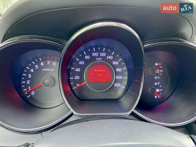 Седан Kia Rio 2013 в Черноморске