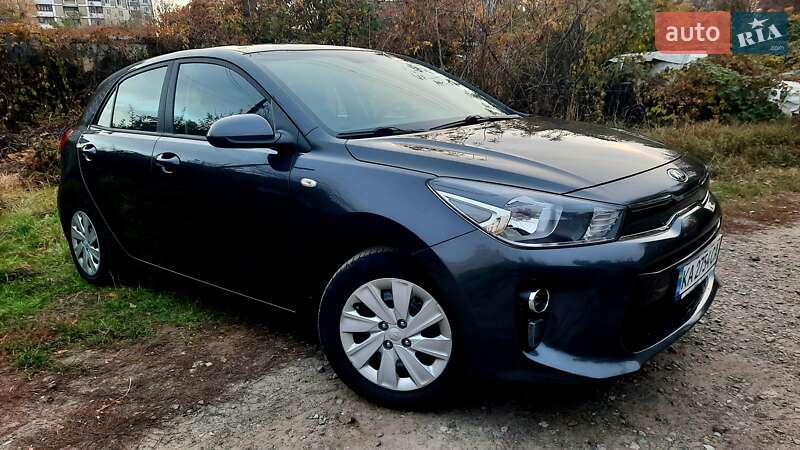 Хетчбек Kia Rio 2017 в Києві