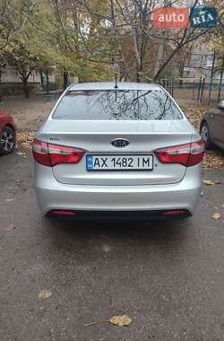 Седан Kia Rio 2011 в Лозовій