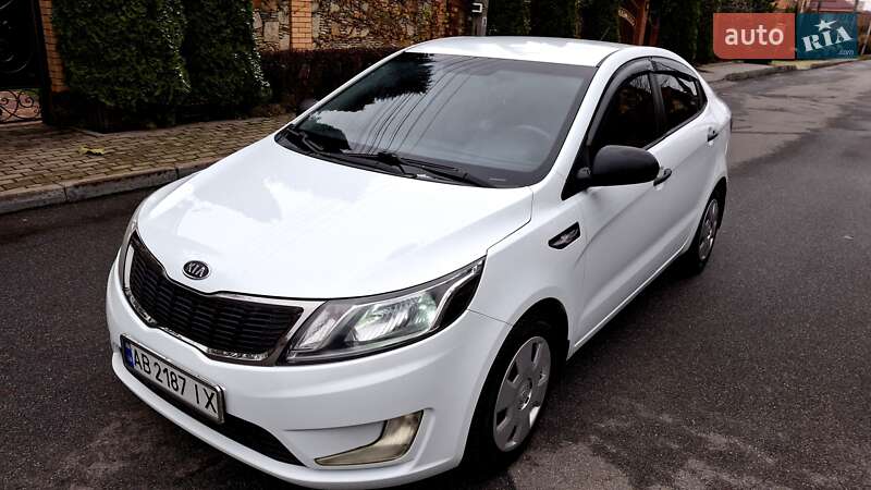 Седан Kia Rio 2012 в Виннице