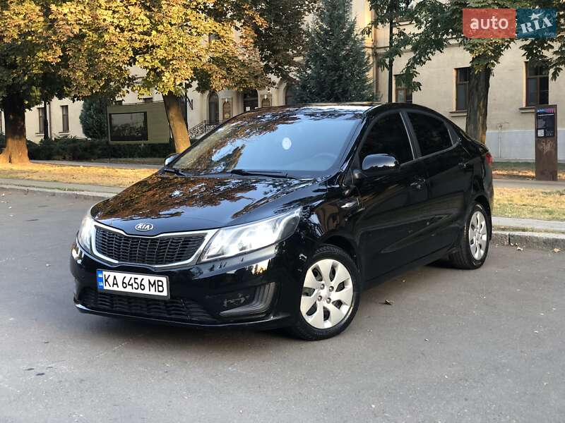 Седан Kia Rio 2011 в Николаеве