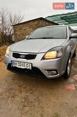 Седан Kia Rio 2011 в Одессе