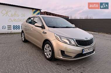 Седан Kia Rio 2012 в Киеве