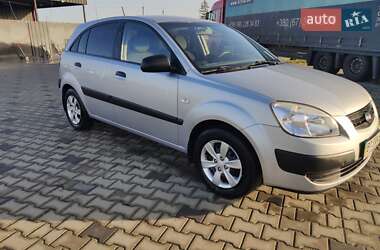 Хетчбек Kia Rio 2008 в Яворові