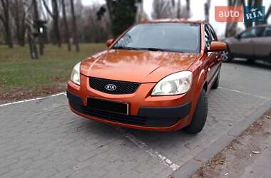 Седан Kia Rio 2007 в Запоріжжі