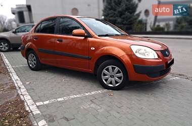 Седан Kia Rio 2007 в Запоріжжі