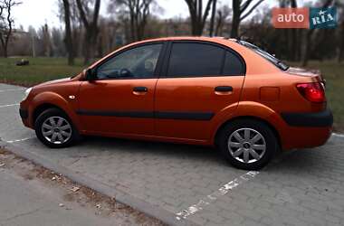 Седан Kia Rio 2007 в Запоріжжі