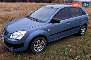 Хэтчбек Kia Rio 2008 в Запорожье