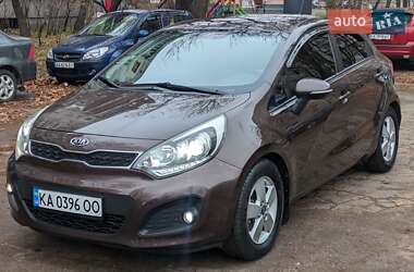 Хэтчбек Kia Rio 2012 в Киеве