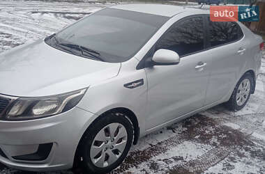 Седан Kia Rio 2012 в Конотопі