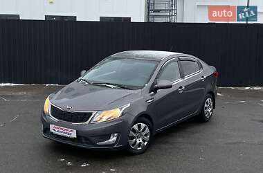 Седан Kia Rio 2013 в Киеве